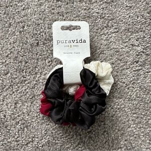 3 pack of Scrunchies